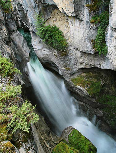 Maligne Canyon